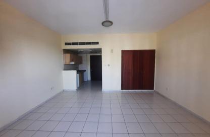 Apartment - Studio - 1 Bathroom for rent in Building M02 - Persia Cluster - International City - Dubai Apartment - Studio - 1 Bathroom for rent in Building M02 - Persia Cluster - International City - Dubai