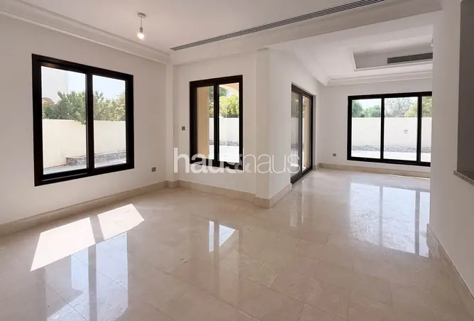 155507890 - Property Image 2