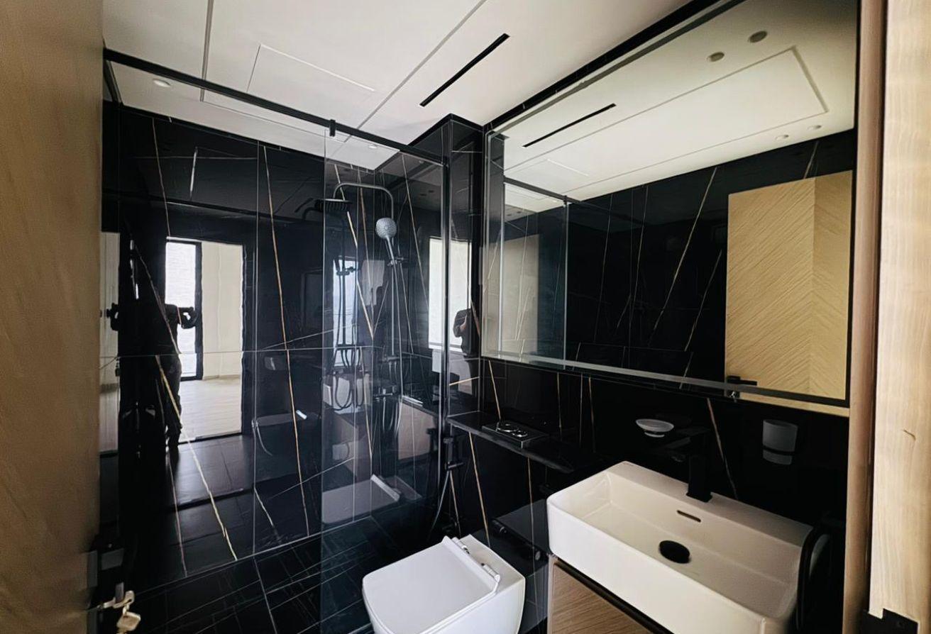 Mid Floor Bespoke Open View Brand New Pool View photo 10