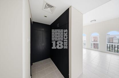 Apartment - 2 - 3 for rent in Building 153 - Contemporary Cluster - Discovery Gardens - Dubai
