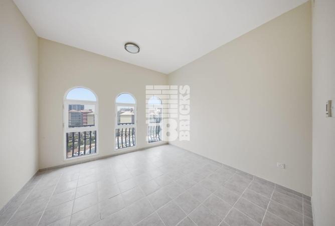 136111790 - Property Image 2