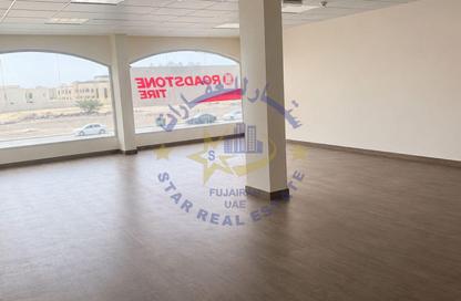 Whole Building - Studio - 3 Bathrooms for rent in Al Hayl - Fujairah
