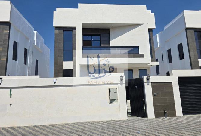 60910467 - Property Image 2