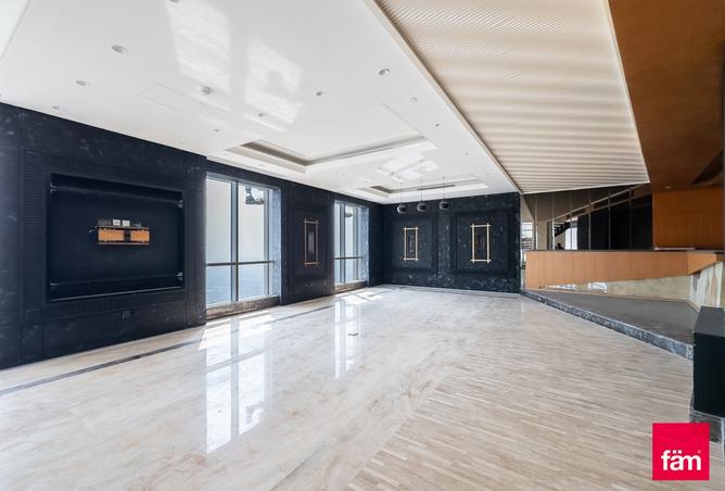 4-bed penthouse in Marina 101 · Duplex — photo 2