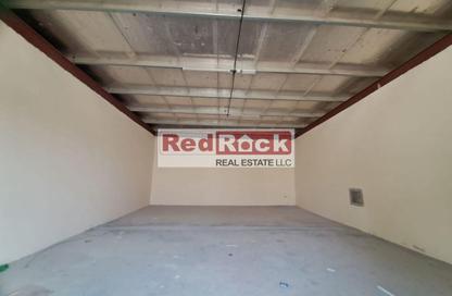 Warehouse - Studio - 2 Bathrooms for rent in Al Sajaa Industrial - Al Sajaa - Sharjah