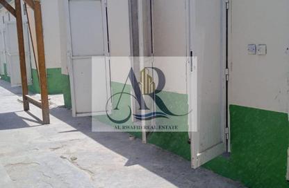 Labor Camp - Studio - 7+ Bathrooms for rent in Al Sajaa S - Al Sajaa - Sharjah