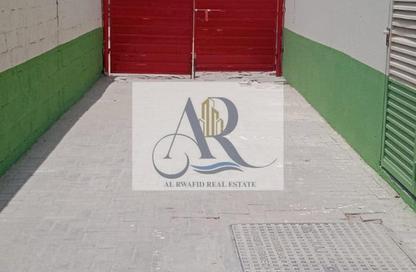 Labor Camp - Studio - 7+ Bathrooms for rent in Al Sajaa S - Al Sajaa - Sharjah