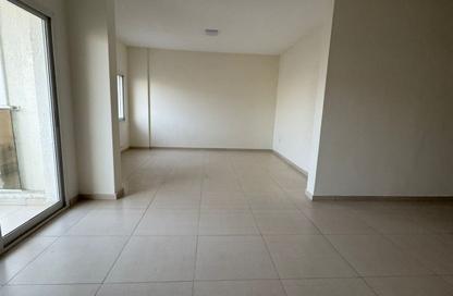 Apartment - 3 - 3 for rent in Ali Mousa Tower 1 - Al Majaz 2 - Al Majaz - Sharjah