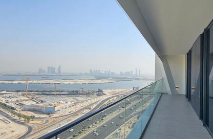 Apartment - 2 - 2 for rent in Binghatti Ivory - Dubai Healthcare City 2 - Al Jaddaf - Dubai