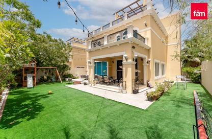 Villa - 4 Bedrooms - 4 Bathrooms for sale in District 9 - Jumeirah Park - Dubai