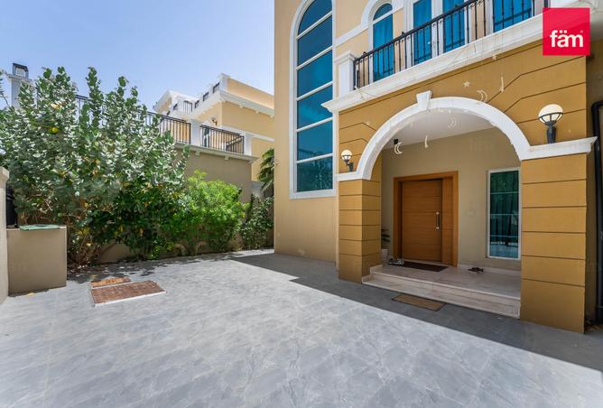 93137232 - Property Image 2