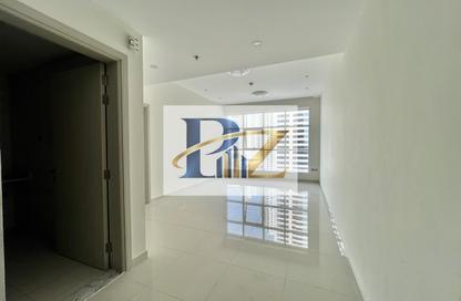 Apartment - 1 - 2 for rent in Al Khan Corniche - Al Khan - Sharjah