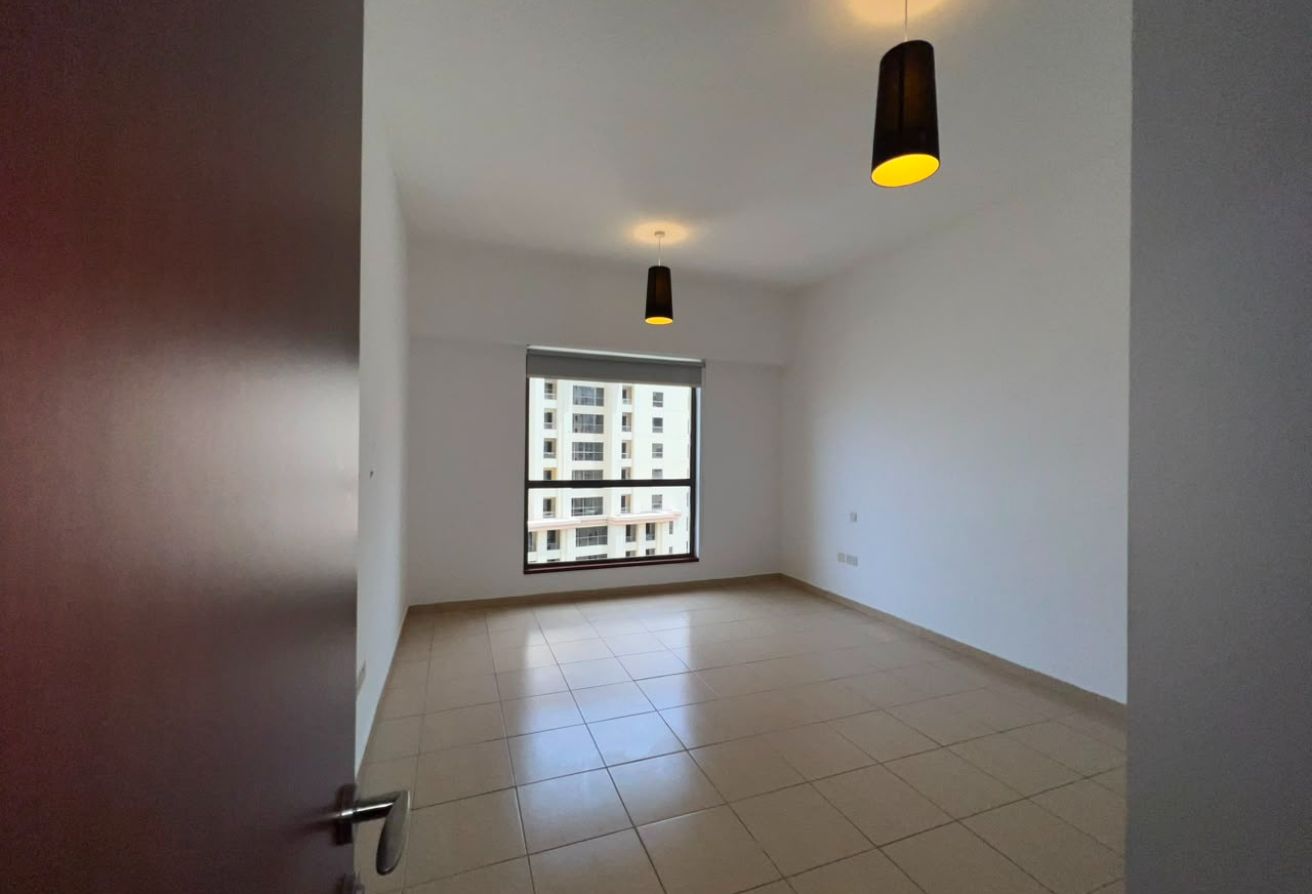 Fully Seaview - High Floor- Vacant- Spacious Unit — image 23