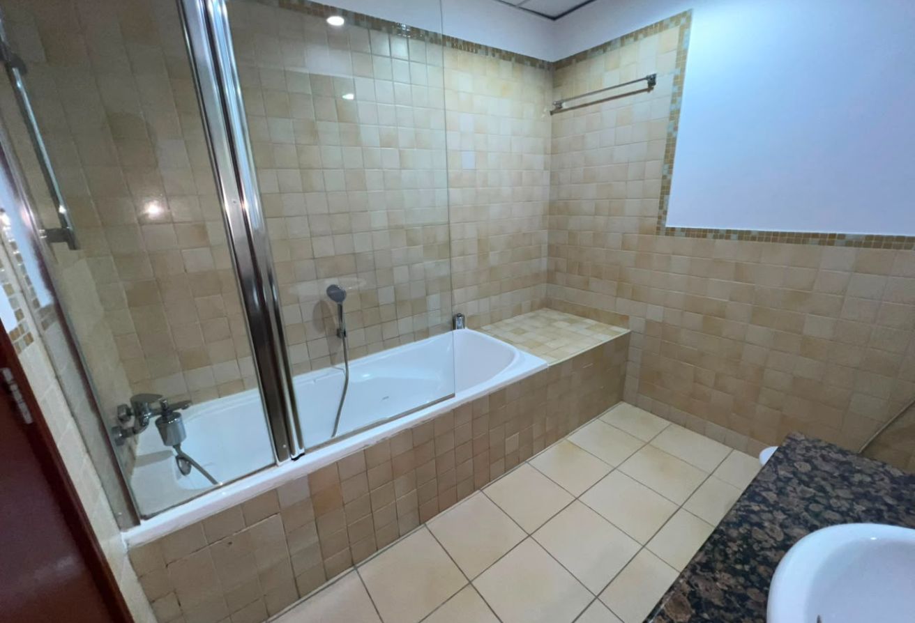 Fully Seaview - High Floor- Vacant- Spacious Unit — image 14