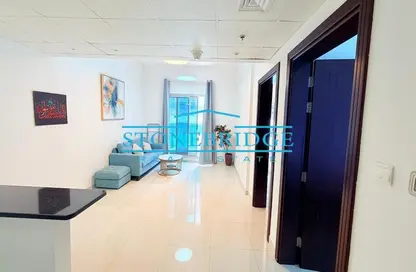 شقة - 2 غرف نوم - 3 حمامات للايجار في مساكن النخبة رقم 7 - مساكن النخبة الرياضية - مدينة دبي الرياضية - دبي