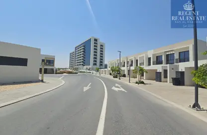 تاون هاوس - 2 غرف نوم - 4 حمامات للايجار في فيلات ماربيلا الثانية - ماربيا - ميناء العرب - راس الخيمة - رأس الخيمة