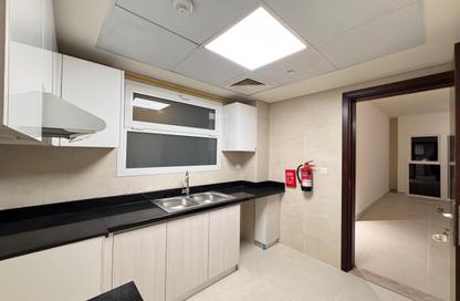 Apartment - 1 Bedroom - 2 Bathrooms for rent in Danet Abu Dhabi - Abu Dhabi Apartment - 1 Bedroom - 2 Bathrooms for rent in Danet Abu Dhabi - Abu Dhabi