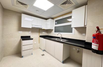 Apartment - 1 Bedroom - 2 Bathrooms for rent in Danet Abu Dhabi - Abu Dhabi Apartment - 1 Bedroom - 2 Bathrooms for rent in Danet Abu Dhabi - Abu Dhabi