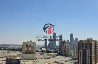 شقة - غرفة نوم - 2 حمامات للايجار في مساكن الرمال - الجداف - دبي