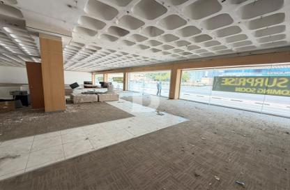 Shop - Studio for rent in Al Karama - Dubai