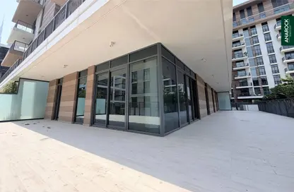 Apartment - 3 Bedrooms - 5 Bathrooms for sale in Central Park Building 1 - Central Park at City Walk - City Walk - Dubai