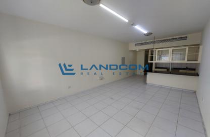 Apartment - Studio - 1 Bathroom for rent in Al Muteena Building - Al Muteena - Deira - Dubai