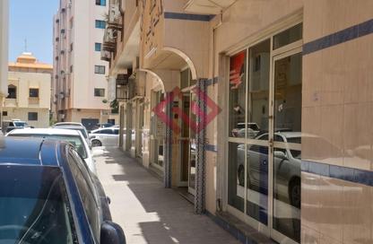 شقة - غرفة نوم - 2 حمامات للايجار في النباعة - الشارقة