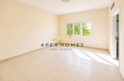 Villa - 3 Bedrooms - 3 Bathrooms for rent in Meadows 9 - Meadows - Dubai