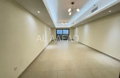 Apartment - 3 Bedrooms - 5 Bathrooms for rent in Al Khan Corniche - Al Khan - Sharjah