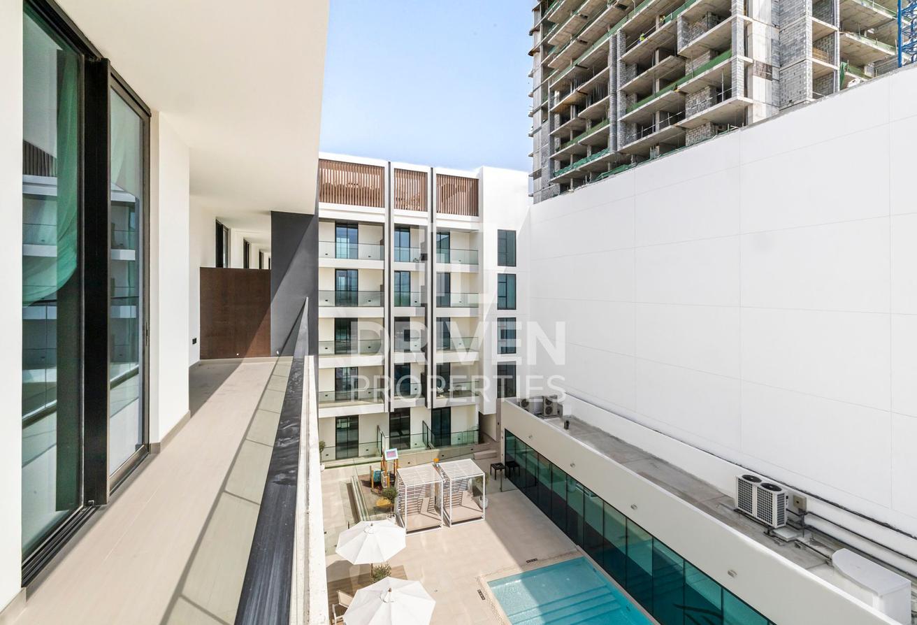 Furnished | Large Layout with Study Room | Vacant photo 9