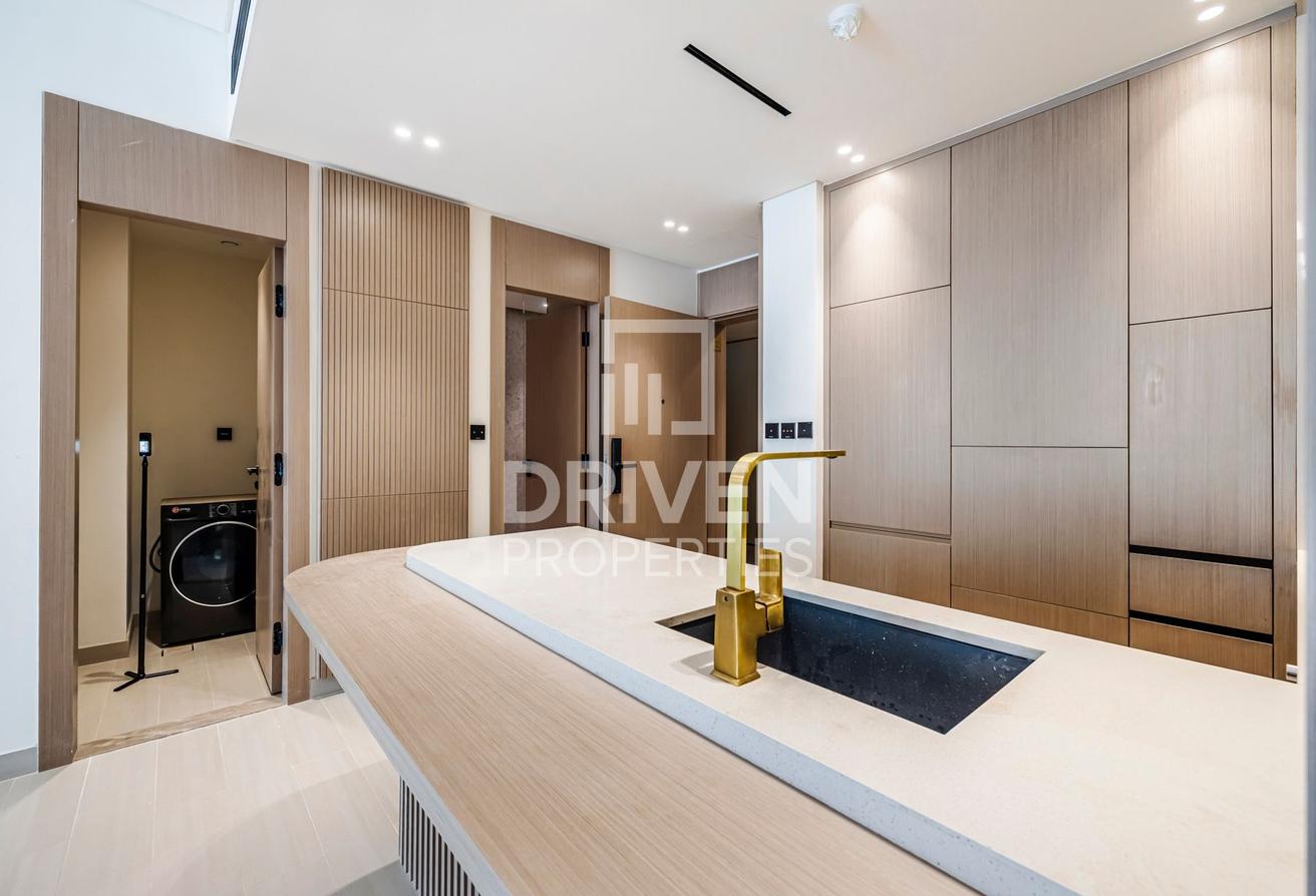 Furnished | Large Layout with Study Room | Vacant photo 6