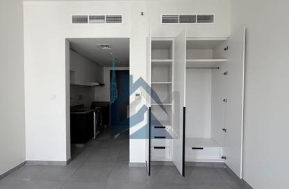Apartment - Studio - 1 Bathroom for rent in The Link - East Village - Aljada - Sharjah