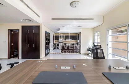 فيلا - 3 غرف نوم - 4 حمامات للايجار في فيلات الجاليري - قمم النصر - مدينة دبي الرياضية - دبي