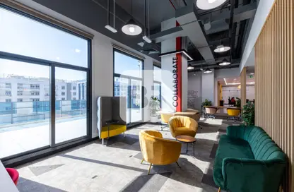 مكتب - استوديو - 2 حمامات للايجار في مول الحضيبة - الحضيبة - السطوة - دبي