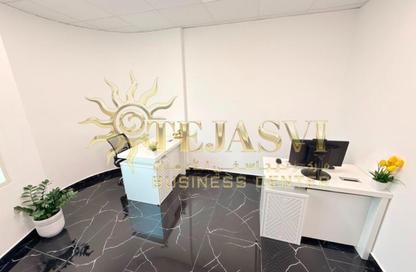 Office Space - Studio - 1 Bathroom for rent in Fatima Mohammad Ahmad Bin Suleiman Building - Al Raffa - Bur Dubai - Dubai