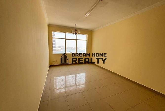 121111129 - Property Image 2