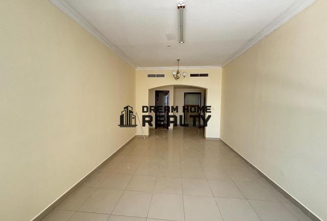 121111129 - Property Image 3