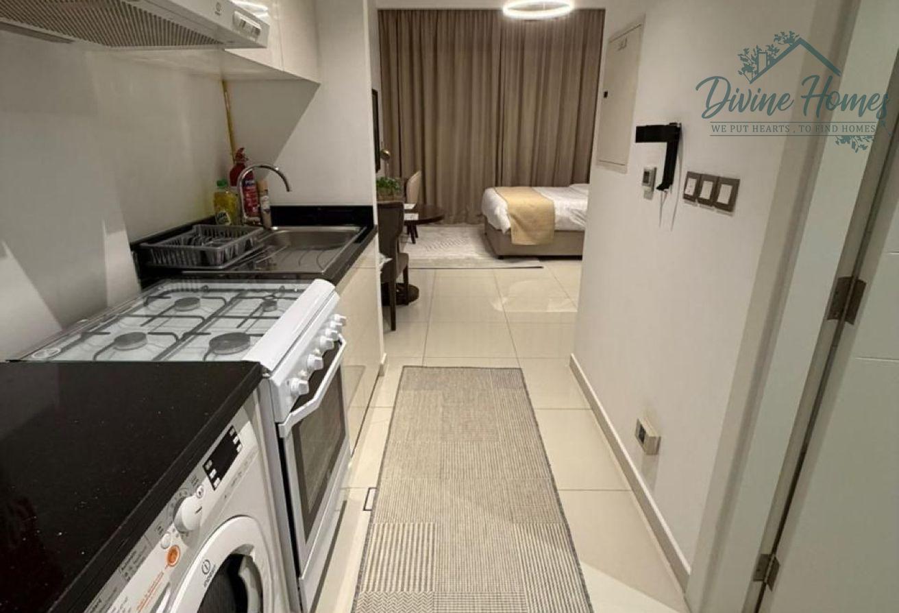 SINGLE CHEQUE | UPGRADED UNIT | FURNISHED photo 2