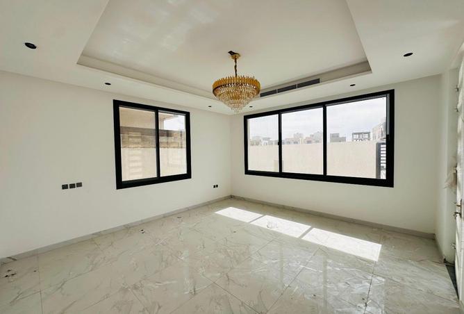 112280893 - Property Image 3