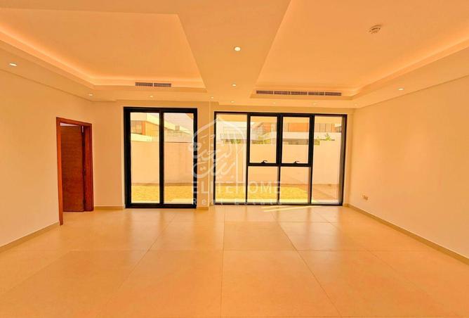 76563341 - Property Image 2