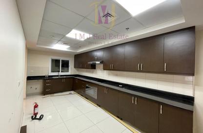 Apartment - 3 Bedrooms - 4 Bathrooms for rent in Duja Tower - Sheikh Zayed Road - Dubai
