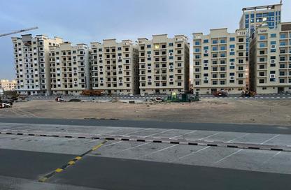 Apartment - 1 Bedroom - 2 Bathrooms for sale in Al Ameera Village - Ajman