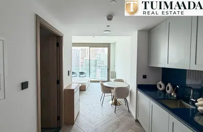 Apartment - Studio - 1 Bathroom for rent in Peninsula Three - Peninsula - Business Bay - Dubai