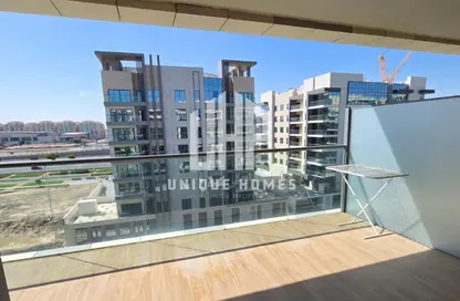 شقة - 2 غرف نوم - 3 حمامات للايجار في الراحه لوفتس - شاطئ الراحة - أبوظبي