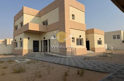 Villa - 4 Bedrooms - 7 Bathrooms for rent in Al Suyoh 8 - Al Suyoh - Sharjah