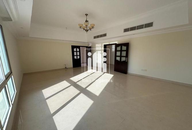 63256255 - Property Image 3