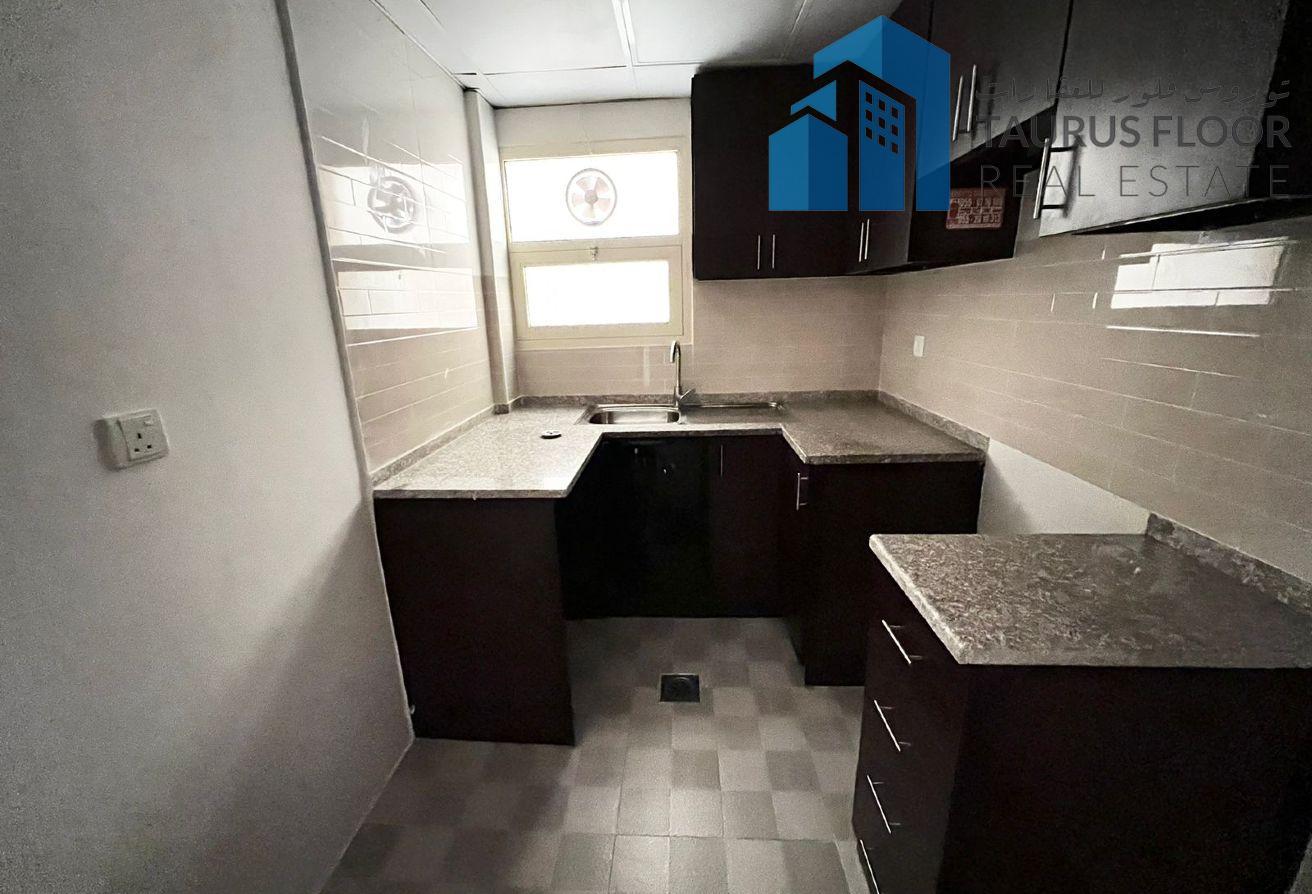 Near metro link bus stop || 1 BR || Gym Pool photo 7
