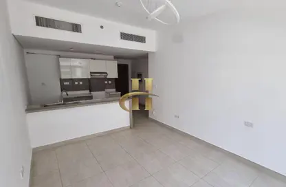 شقة - غرفة نوم - 2 حمامات للايجار في لا بيرلا بلانكا - منطقة 15 - قرية جميرا الدائرية - دبي