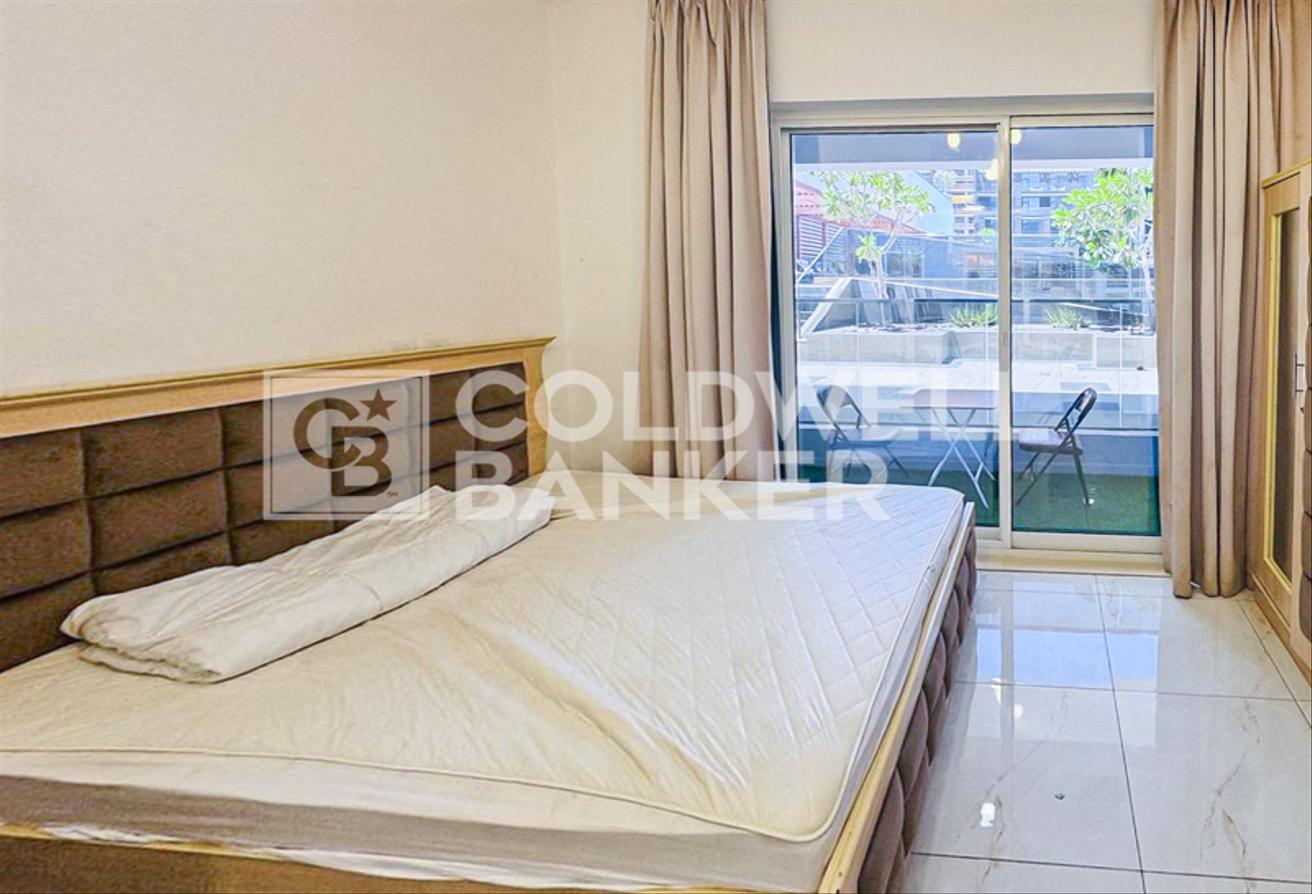 Vacant | Fully Furnished | Prime Area photo 7