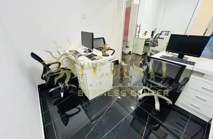 مكتب - غرفة نوم - 1 حمام للايجار في مبنى هوريزون - بورسعيد - ديرة - دبي